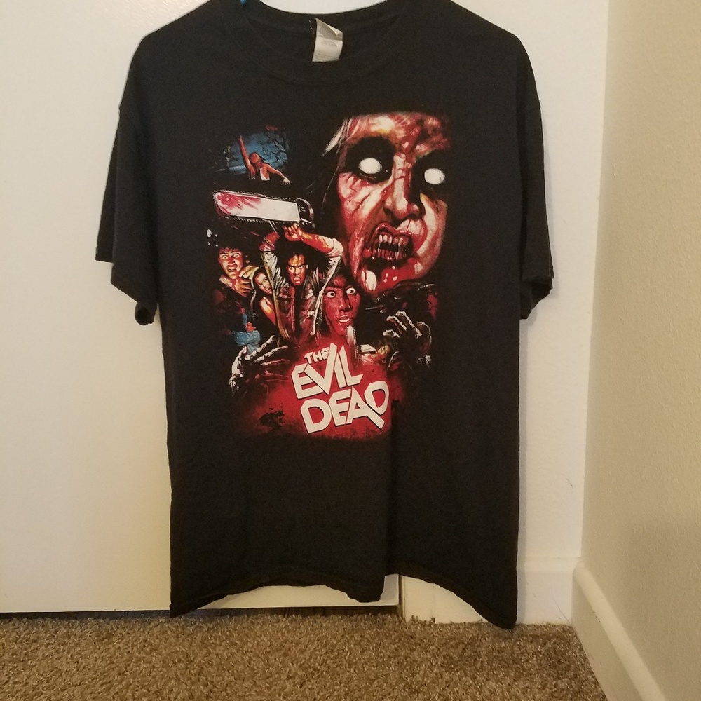 Men's The Evil Dead shirt. Size large, 100% cotton